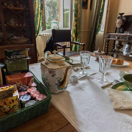 Bed & Breakfast Domaine De La Menardiere Berat