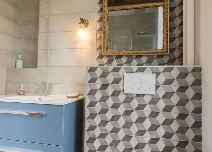 Domaine De La Menardiere 3*