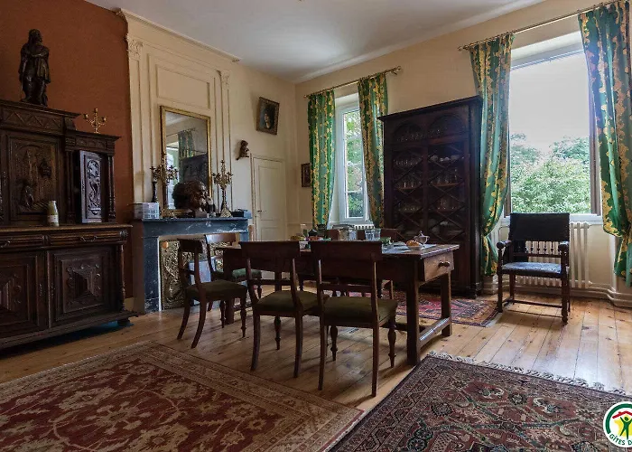 Domaine De La Menardiere Oda ve Kahvaltı Berat