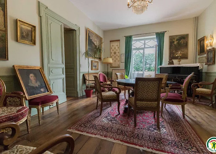 Domaine De La Menardiere 3*